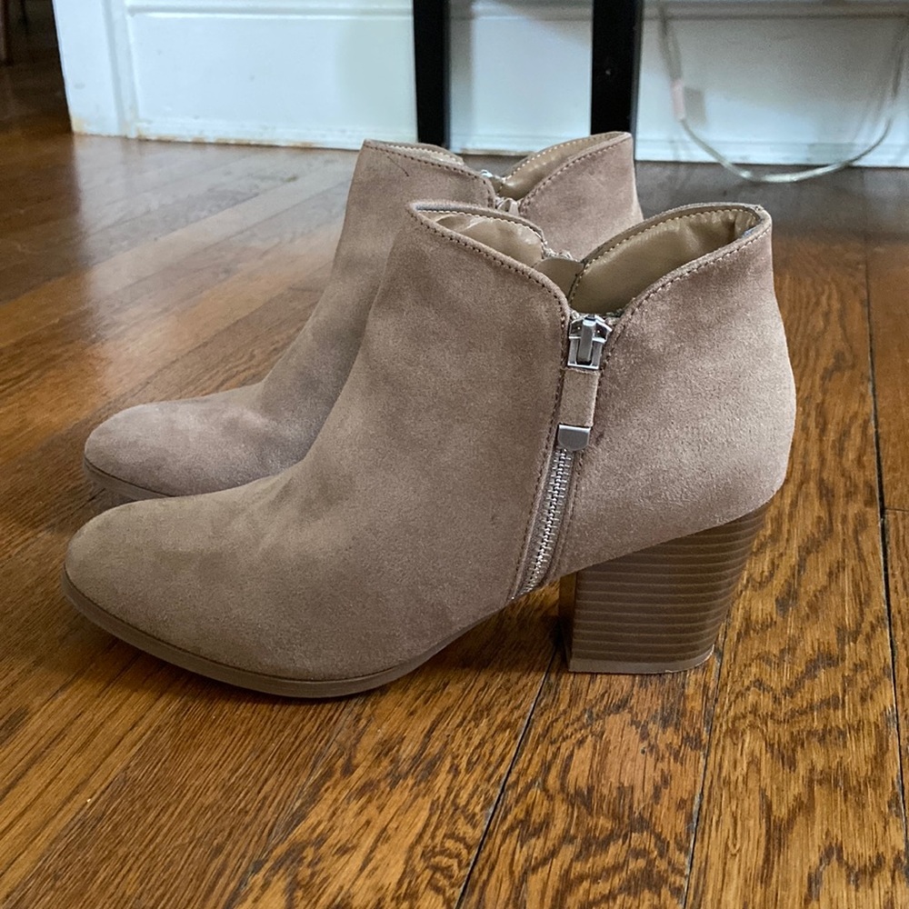 Style & co. tan suede healed ankle boots